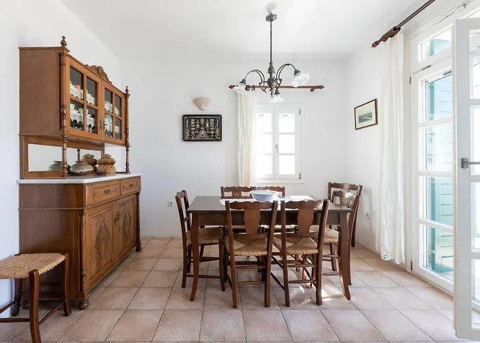 Paros Seafront Casa Alena Apartmán *