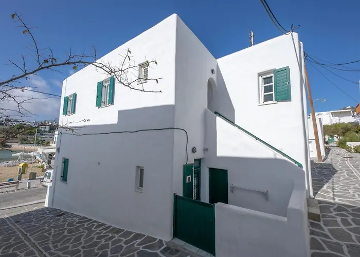 Paros Seafront Casa Alena Apartmán *